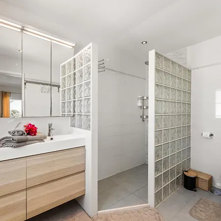 Nirvana - Casa Marosenia Güime